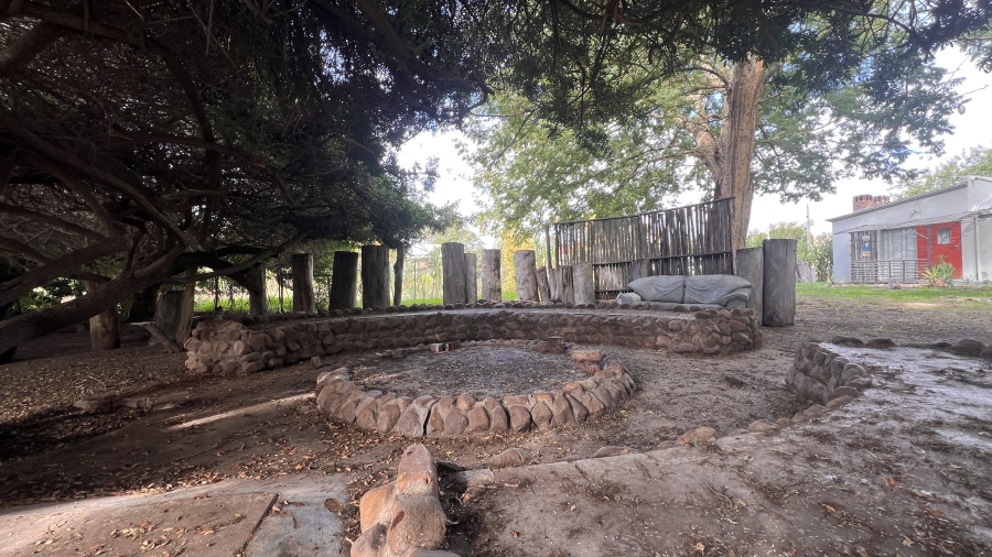 4 Bedroom Property for Sale in Redelinghuys Western Cape